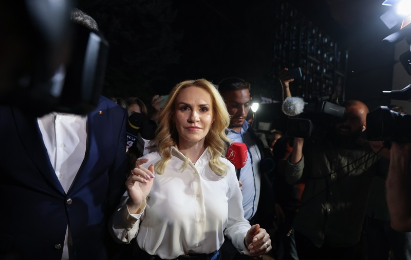 Gabriela Firea, atac la Sebastian Burduja: În loc să îl critice pe Nicușor Dan, de dimineaţa până seara el avea o problemă doar cu mine