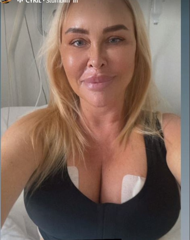 Vica Blochina, 6 ore pe masa de operație. Ce intervenții estetice și-a făcut: „Va fi nevoită să poarte un corset timp de aproximativ 8 săptămâni”