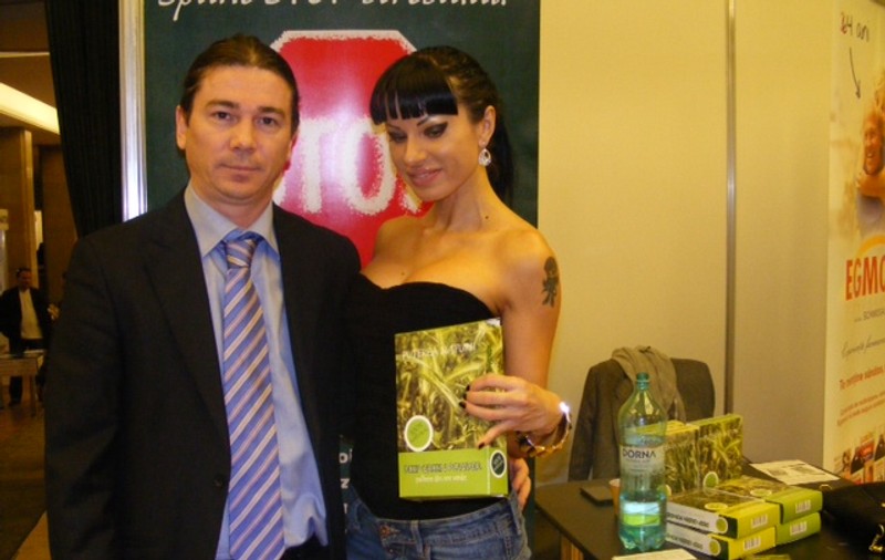 Roxana Marinescu face tratamente naturiste împotriva stresului cauzat de divorţ