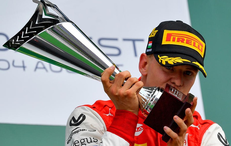 Mick Schumacher, gata să calce pe urmele tatălui său în Formula 1: „Sunt mândru să duc mai departe numele familiei”