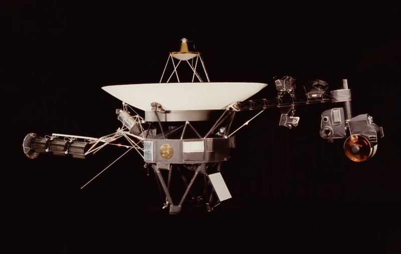 NASA prelungește misiunea Voyager 2 până în 2027: cum a salvat reconfigurarea „Big Bang” funcționarea sondei spațiale