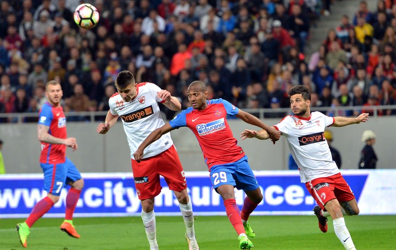 Dat afară de Dinamo, Maximiliano Oliva a semnat pentru ACS Poli Timișoara