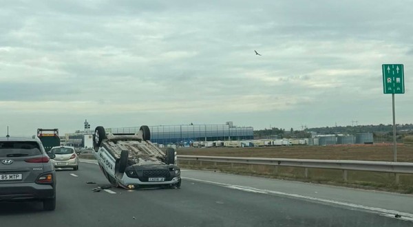 Mașină răsturnată A2