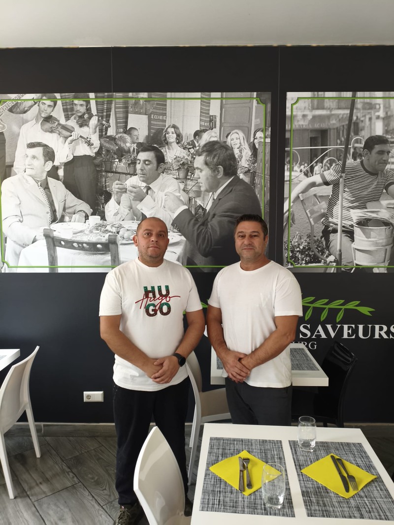Nicolae Oprican și Iulian Fanel Dumitrescu sunt asociați ai restaurantului românesc din Luxemburg. Foto: Denis Grigorescu