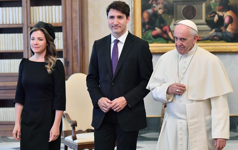 Trudeau l-a invitat pe Papa Francisc în Canada să-și ceară scuze autohtonilor pentru faptele Bisericii Catolice