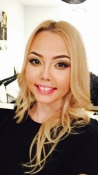 Prima imagine cu Denisa Manelista după ce a recunoscut că este bolnavă. Cum arată artista acum.