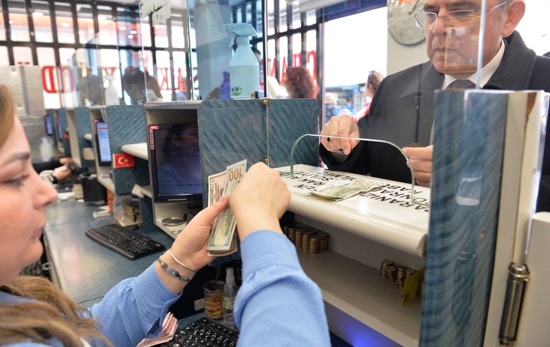 Lira turcească s-a prăbușit după ce Erdogan a fost reales președinte al Turciei