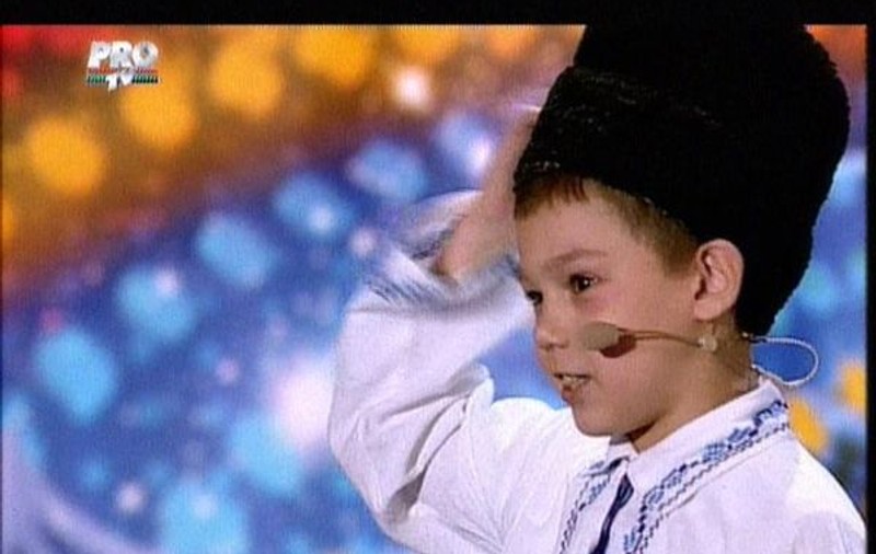 Românii au talent | Un puști a cucerit prin atitudine: ”Pi mini mă cheamă Mitică”