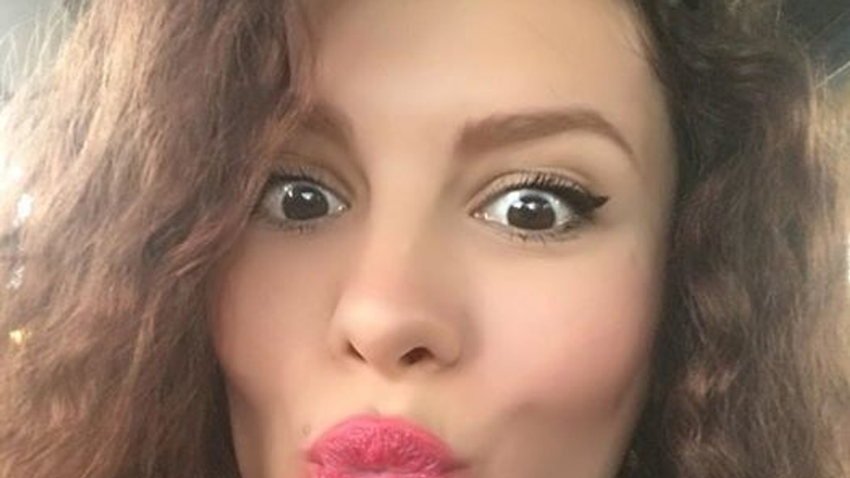 Cântăreața Andreea Dorobanțu e gravidă. A făcut anunțul abia acum, deși are o burtică proeminentă