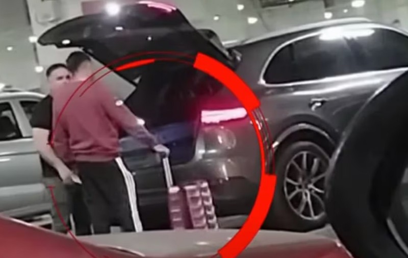 Doi români sunt șefii unei rețele de traficanți care a trimis cocaină în valoare de un milion de euro din Peru la Paris, în timpul Jocurilor Olimpice