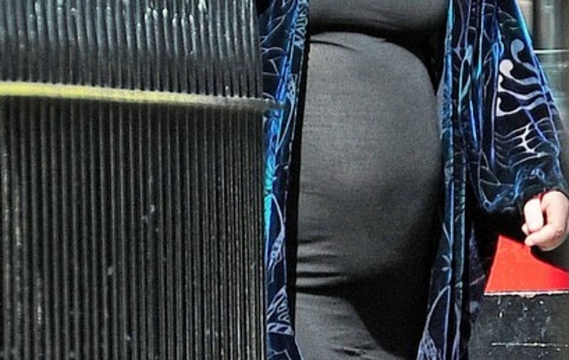 Uite ce MARE este BURTICA lui ADELE! FOTO