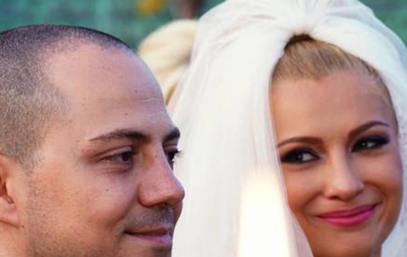 MOMENT GREU ÎN VIAŢA CUPLULUI Lora-Dan Badea. Soţul cântăreţei vorbeşte despre perioada delicată