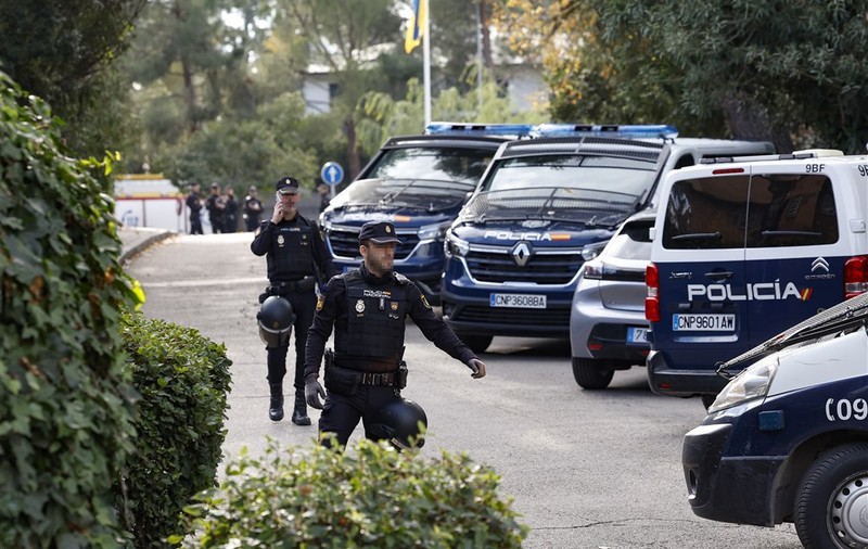 Atentat cu o bombă în plic la Ambasada Ucrainei din Madrid. Scrisoarea îi era destinată ambasadorului