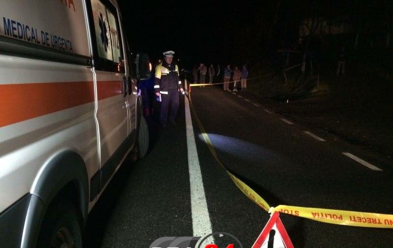 Bătrână omorâtă la marginea drumului de un șofer beat