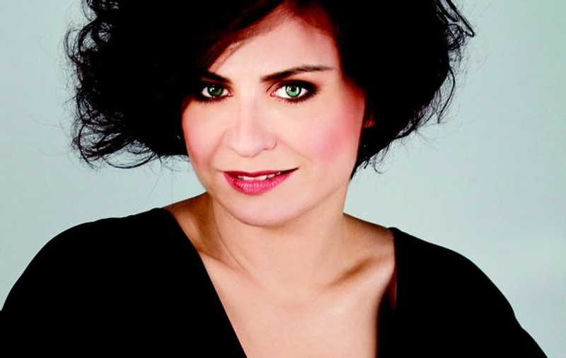Adina Buzatu a lansat conceptul ”Mirii viitorului”