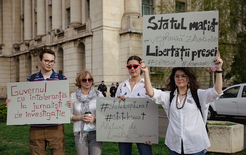 Reportaj. Ce înseamnă acțiunea de kompromat a jurnalistei Emilia Șercan: „Riscăm să ne pierdem și puțina democrație pe care o avem”