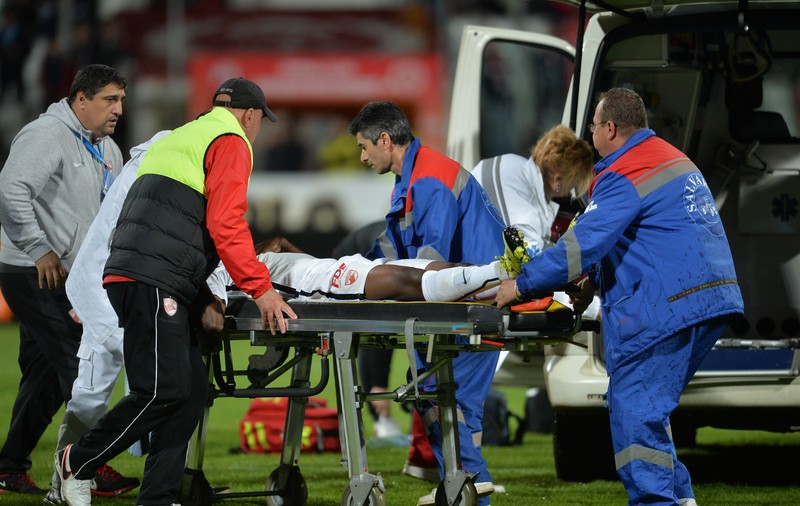 Liga 1, etapa a 10-a, play-off: Dinamo - FC Viitorul 3-3. Tragedie în Ștefan cel Mare. Ekeng a decedat la spital, după ce a suferit un şoc cardiogenic în minutul 70 LIVEBLOG