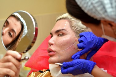 Rodrigo Alves visited the Beauty Center " Star Beauty". Moscow, Russia - 02 Oct 2018 **Not for sale in Russia or FSU** CAP/PER/EN ©EN/PER/Capital Pictures
