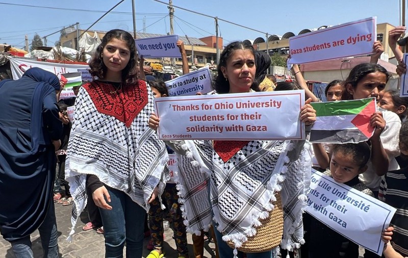 Palestinienii refugiați la Rafah le mulțumesc studenților care protestează în campusurile universitare din SUA față de războiul din Gaza