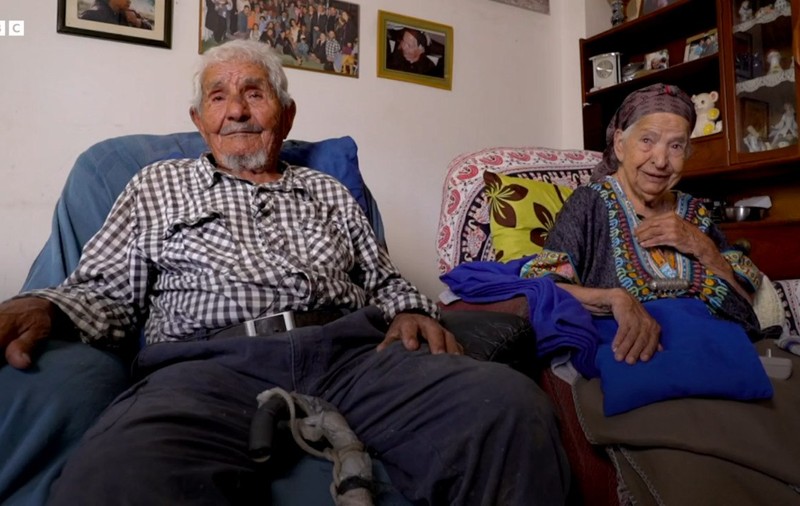 Secretul fericirii unui cuplu căsătorit de 91 de ani. Și-au început viața în doi într-un grajd
