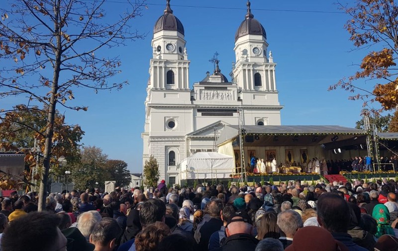 Astăzi e Sfânta Parascheva. Zeci de mii de pelerini s-au închinat la moaște. Programul evenimentelor de la Iași