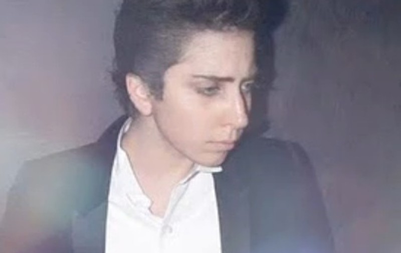 Foto | Lady Gaga a pozat deghizată în bărbat