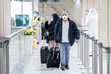 Regulile pe aeroport vor fi modificate, pentru a fi respectată distanțarea socială
