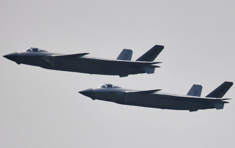 Un avion chinez a interceptat o aeronavă americană de recunoaștere cu „manevre periculoase”, spune Departamentul de Stat