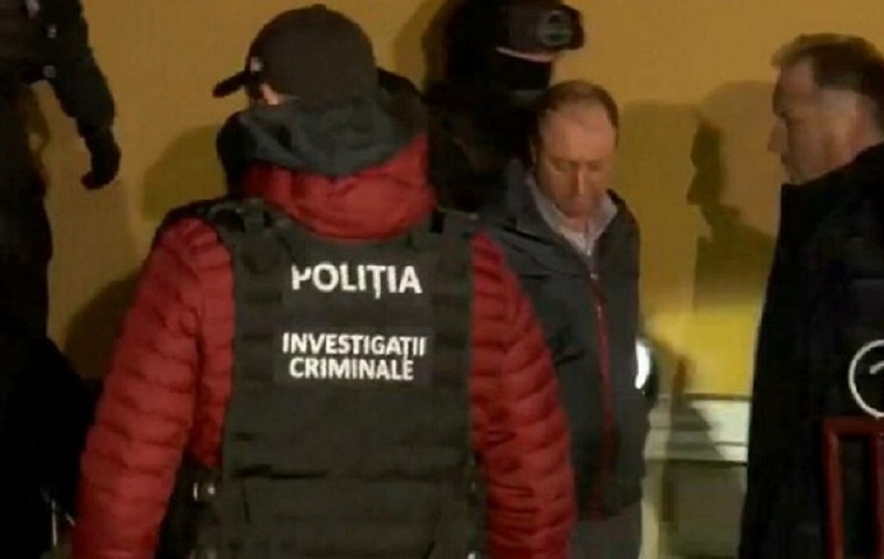 El e criminalul de la Bran, bărbatul care i-a ucis pe Nicu și pe Alexandra, verii lui, cu toporul