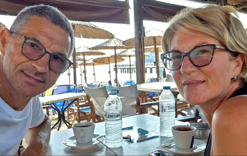 Soția bărbatului care a fost la un pas să fie aspirat în afara avionului în timpul unui zbor Ryanair a povestit momentul salvării sale: „Dacă murim, murim împreună”