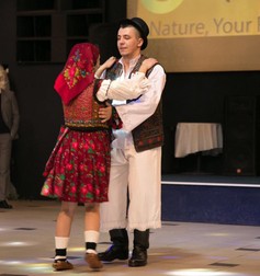 Cristian iubește dansul maramuresan