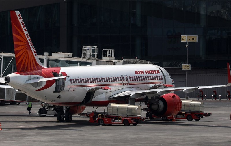 Compania Air India, investigată după ce doi călători "indisciplinați" au urinat în avioanele cu care zburau, unul dintre ei inclusiv pe o altă pasageră