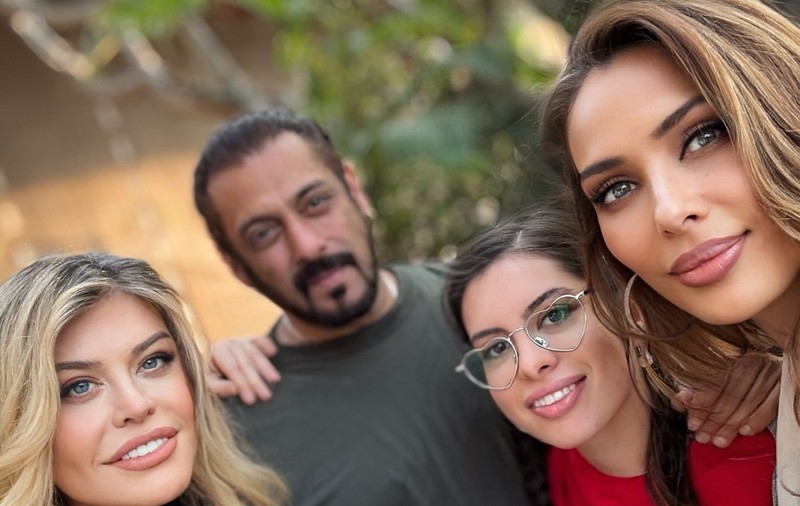 Iulia Vântur, adevărul despre momentele petrecute în Mumbai: „Sunt în căutare”. Ce face în India și cum a colaborat cu Ricky Martin
