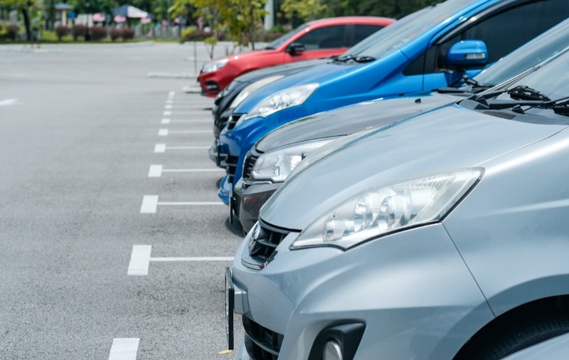 Taxă anuală nouă în sectorul 4 din București: 593 de lei pentru a parca pe orice loc public stradal din zona verde