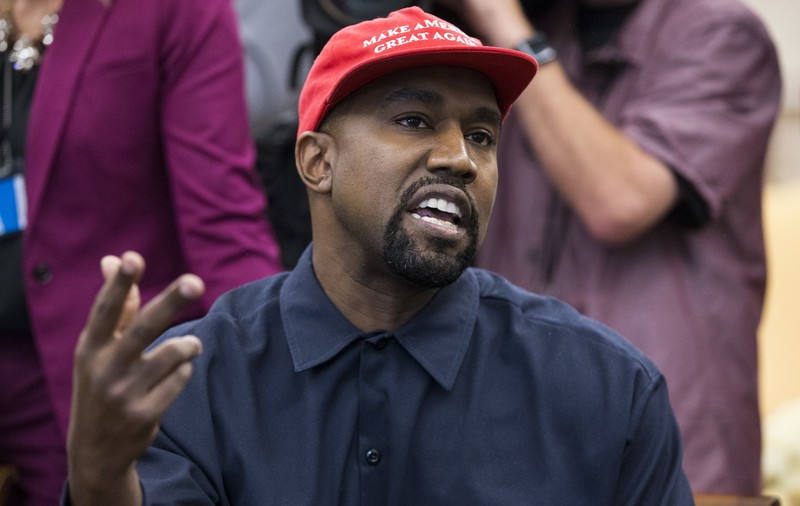Kanye West, acuzat de angajații de la Adidas că le-a arătat fotografii explicite cu fosta soție, Kim Kardashian