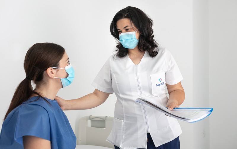 MedLife prezintă Raportul de sustenabilitate „Grijă pentru viitor“, inițiativele companiei din 2021: de la proiecte de cercetare și inovație medicală susținute de medici români de excepție, la implicarea în comunitate și acțiuni pentru protejarea mediului