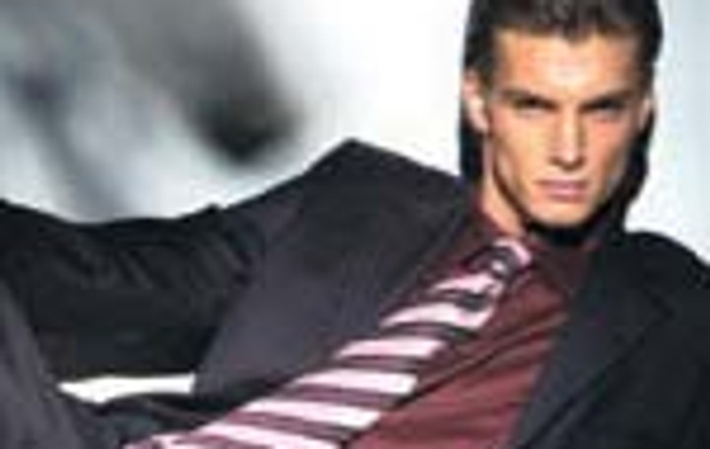 Prezinta moda pentru Armani