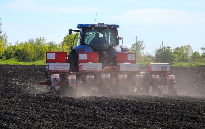 Un austriac de 91 de ani trăiește în tractor, după ce a primit interdicție de a mai intra în domiciliul conjugal