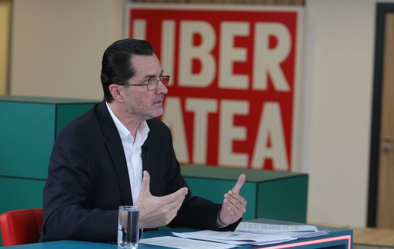 VIDEO / Insultată de Codrin Ștefănescu, Biserica răspunde jignirilor. Urmăriți aici interviul acordat de Vasile Bănescu ziarului Libertatea