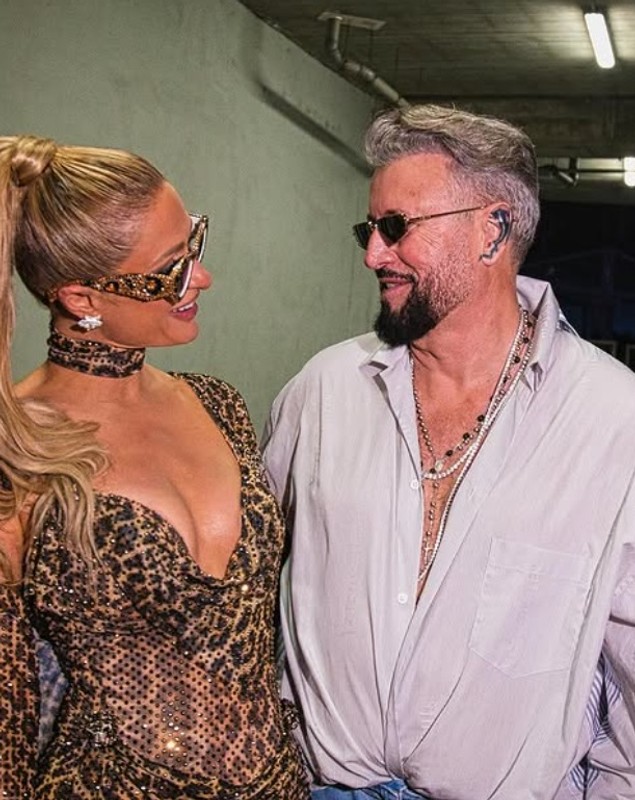 Ce a făcut Paris Hilton pe ascuns la Craiova. Cătălin Botezatu a dat-o de gol: „A fost un gest foarte frumos din partea ei”