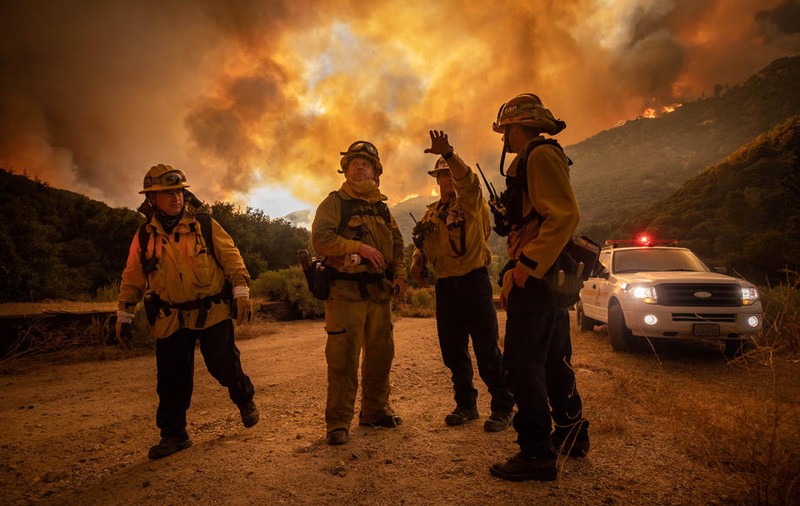 A fost decretată “stare de dezastru major” în California. Statul american e devastat de incendii