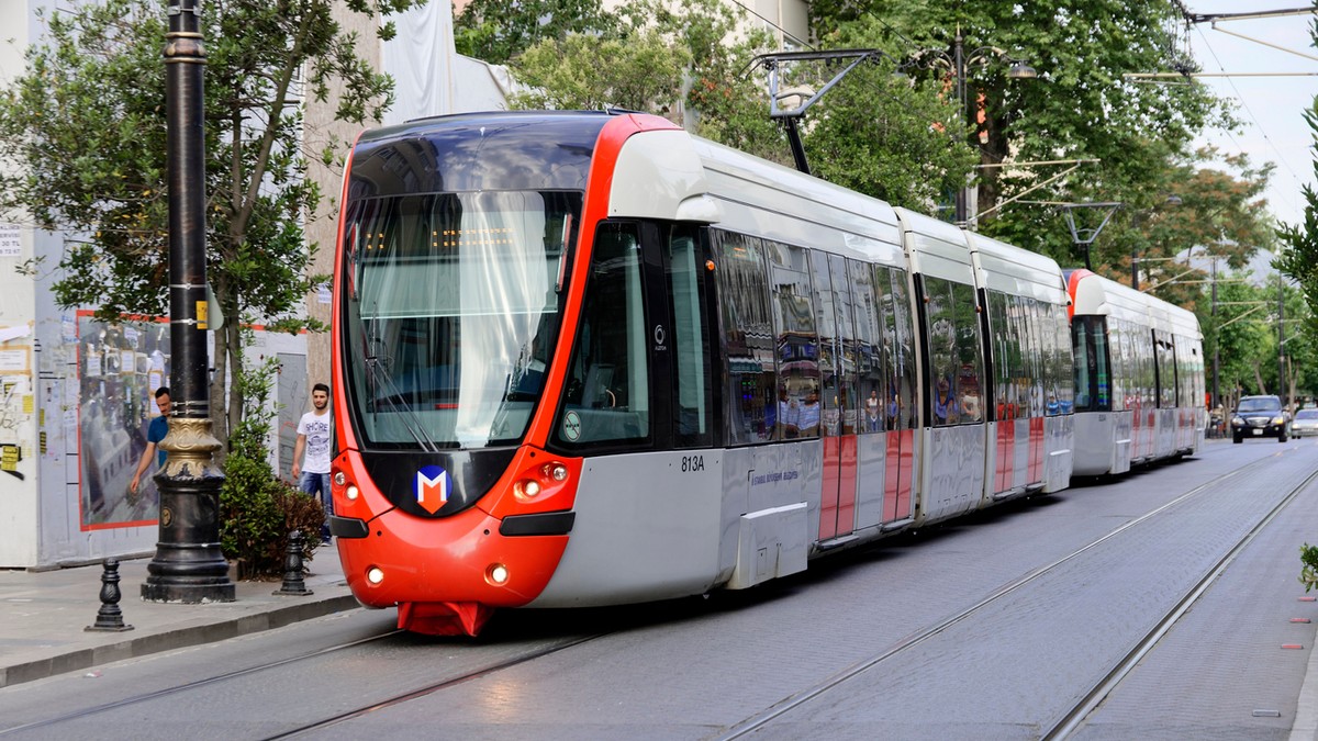 tramvai roșu în Istanbul, Turcia