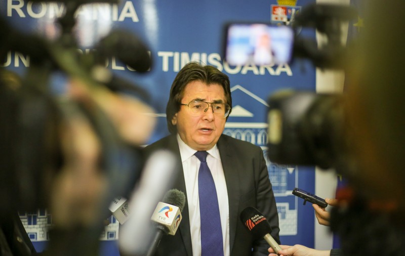 Manelele rămân interzise în spațiul public din Timișoara, în ciuda avertismentului CNCD. Nicolae Robu este tranșant:  „Ar fi o adevărată blasfemie”