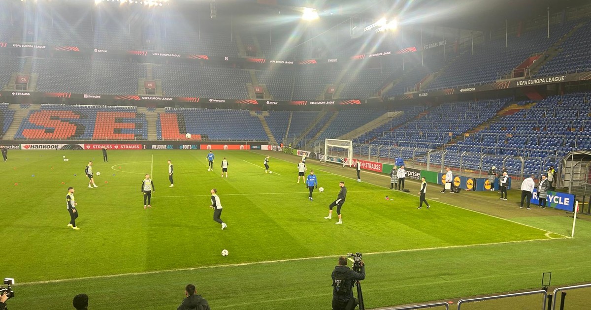 Imagine de la antrenamentul oficial al FCSB la Basel