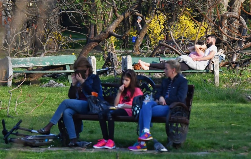 După valul de frig, urmează din nou „temperaturi mai ridicate decât cele normale”. Prognoza pentru începutul lunii aprilie