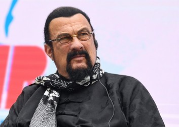 The founding congress of the International Movement of Russophiles at the Pushkin State Museum of Fine Arts. American actor Steven Seagal during the meeting. 14.03.2023 Russia, Moscow,Image: 762759740, License: Rights-managed, Restrictions: *** World Rights Except Russian Federation, Switzerland and Liechtenstein ***, Model Release: no