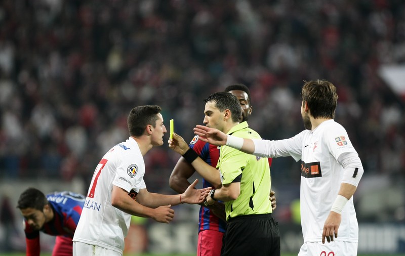 VIDEO/ Cupa Ligii: Dinamo, în "sferturi". Gafă monumentală a portarului Marc