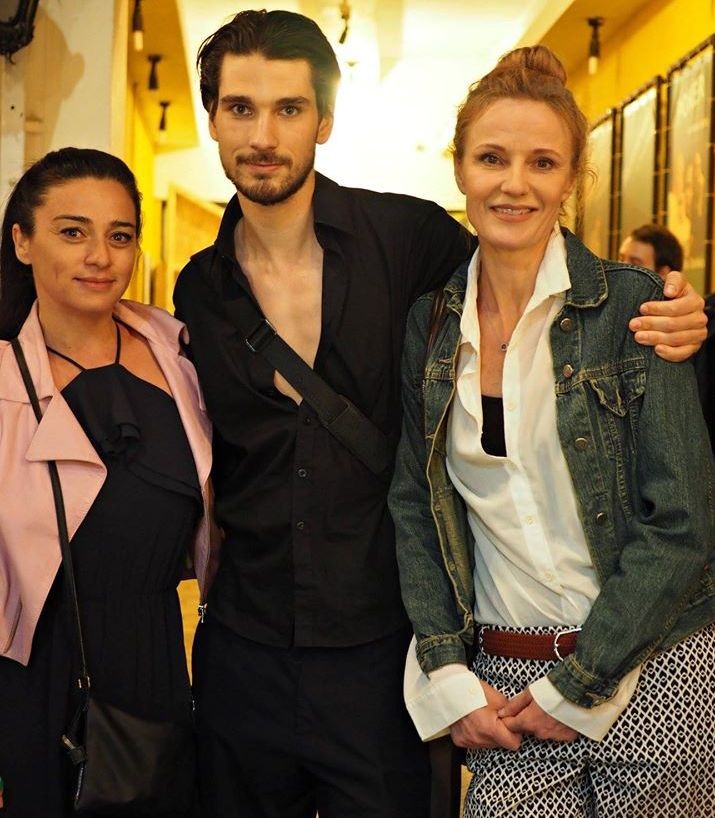 Anghel Damian, între Maria Obretin (stânga) și iubita lui, Lia Bugnar/ Foto: Mihaela Petre
