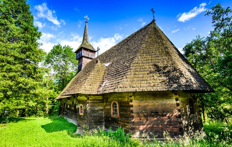 Unde și-au petrecut românii vacanțele. Șapte destinații turistice din țară care nu erau populare acum 20 de ani