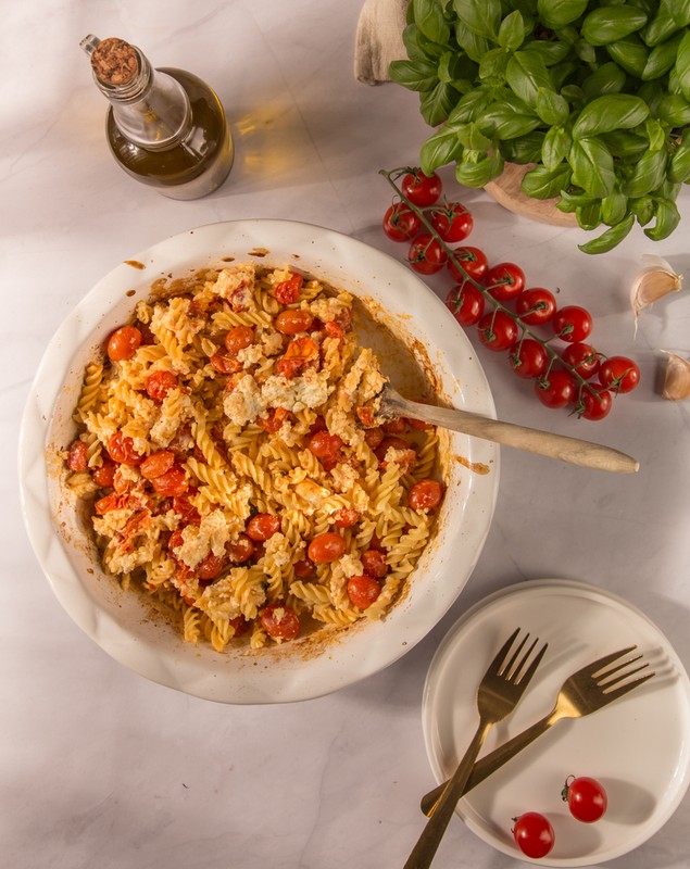 Paste cu roșii cherry și brânză feta - rețeta delicioasă care a devenit virală pe Tik Tok